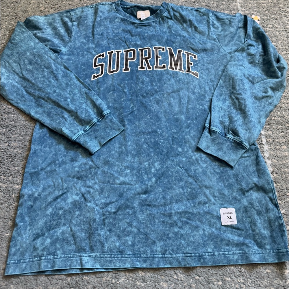 supreme logo long sleeve tee